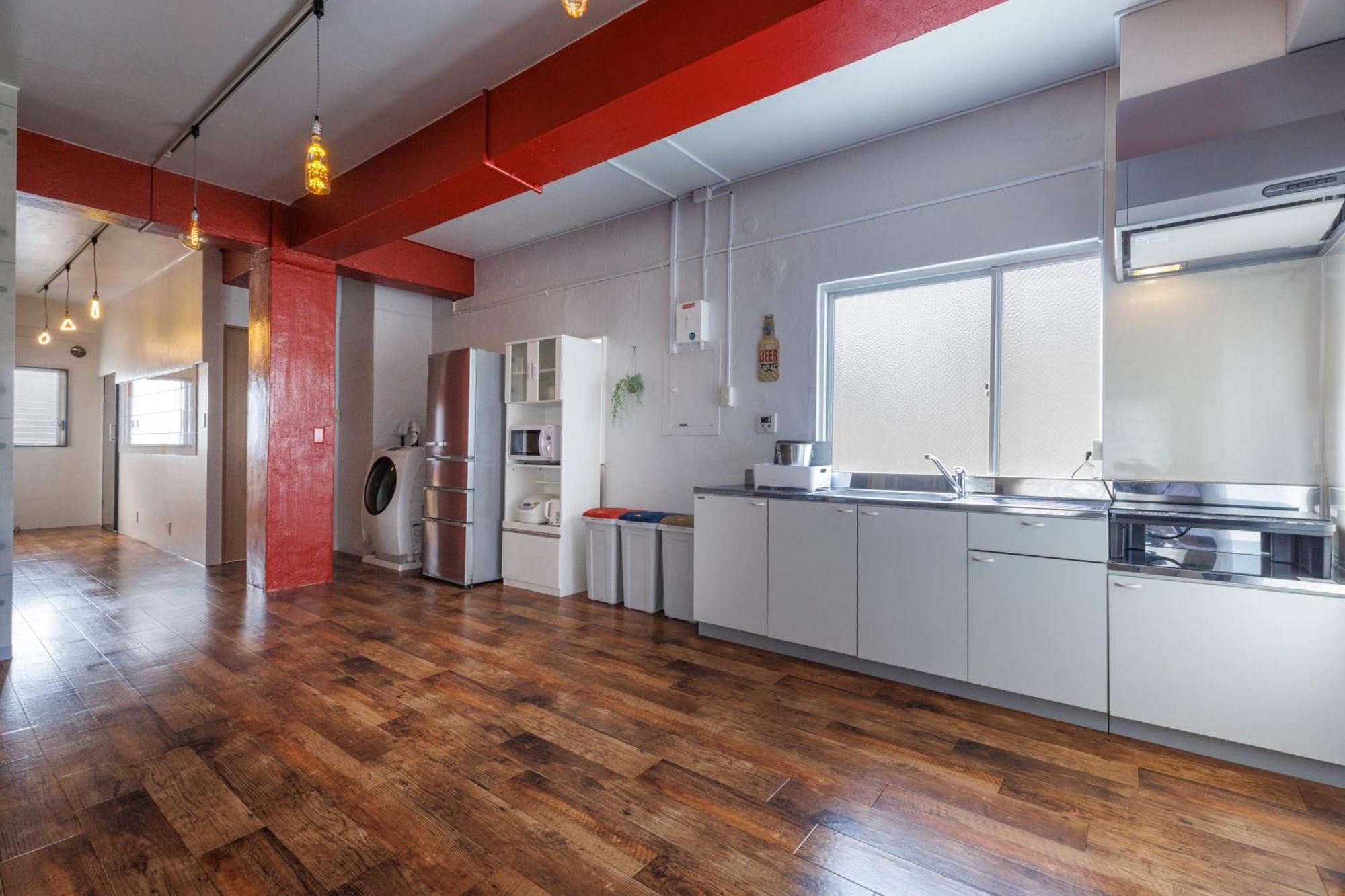 Residential Naha Miebashi Apartment Tomari