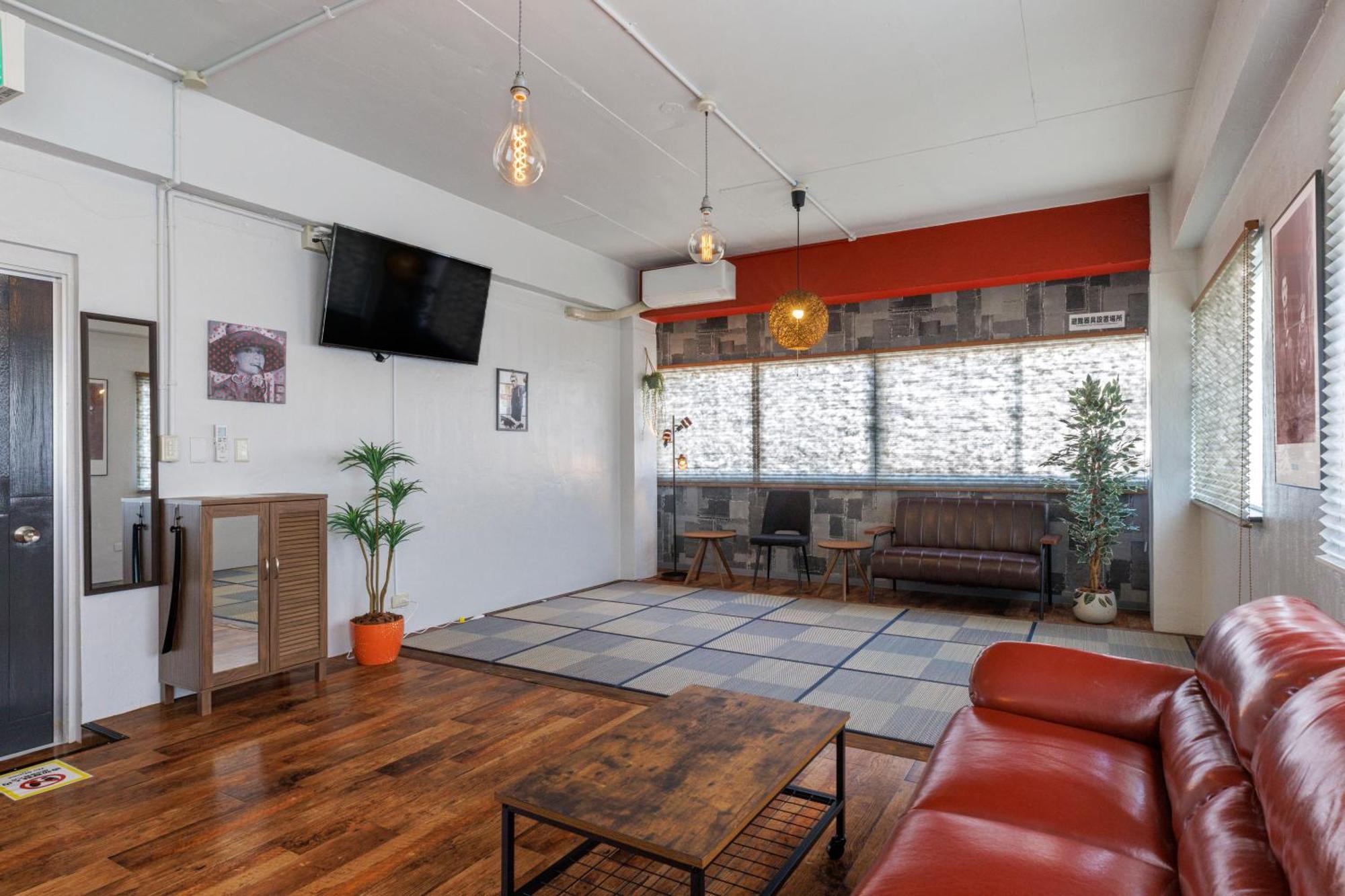 Residential Naha Miebashi Apartment Tomari